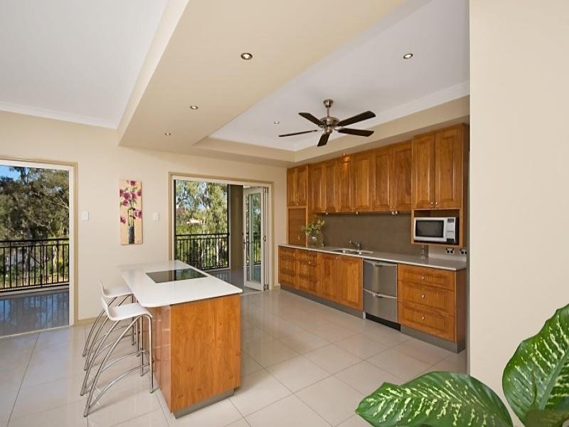 88 Sunset Road, Kenmore QLD 4069
