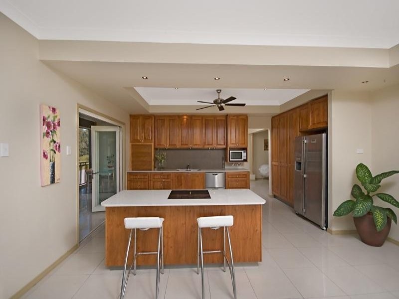 88 Sunset Road, Kenmore QLD 4069