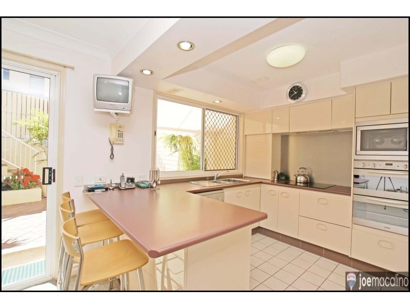 TH10/7 Boyd Street, Bowen Hills QLD 4006