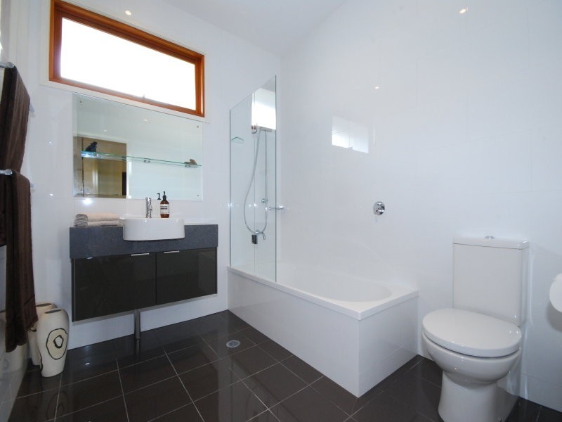 2/153 Terrace Street, New Farm QLD 4005