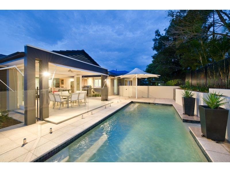 26 Nindethana Street, Indooroopilly QLD 4068