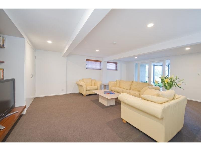 26 Nindethana Street, Indooroopilly QLD 4068