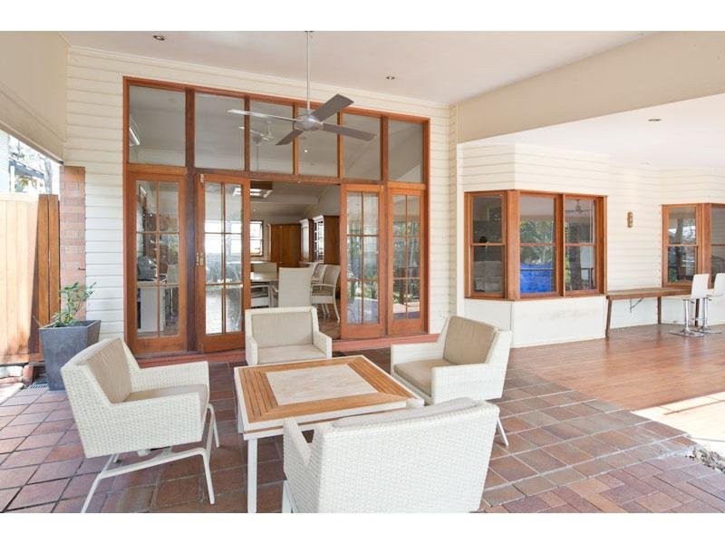 124 Harts Road, Indooroopilly QLD 4068