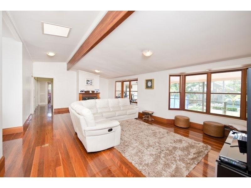 124 Harts Road, Indooroopilly QLD 4068