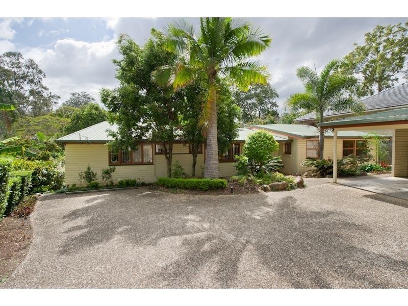 124 Harts Road, Indooroopilly QLD 4068