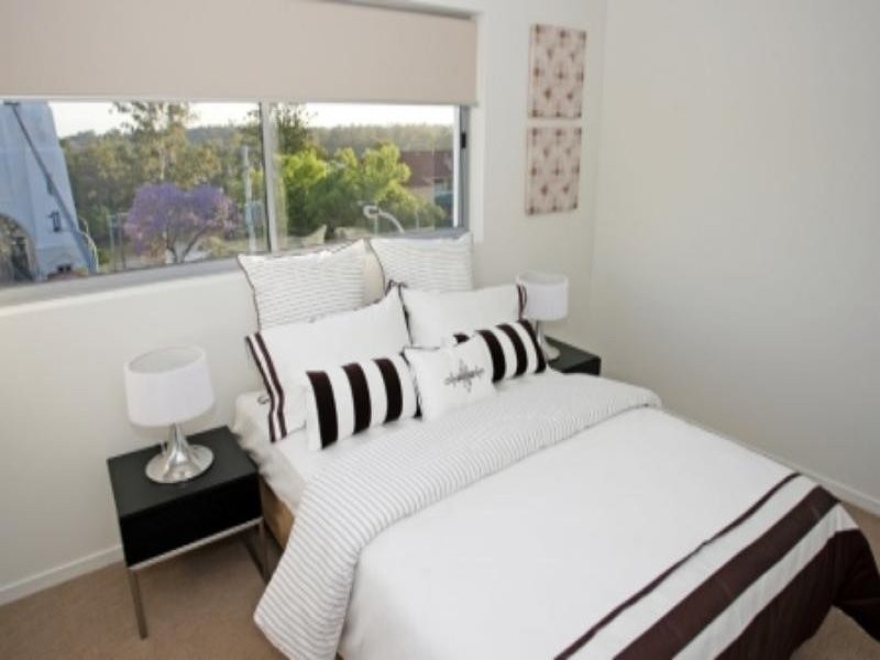 702/30 Riverview Terrace, Indooroopilly QLD 4068