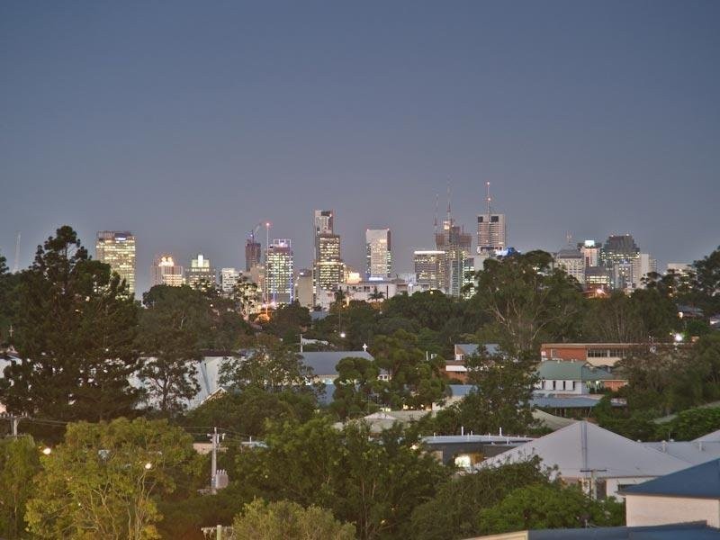 702/30 Riverview Terrace, Indooroopilly QLD 4068