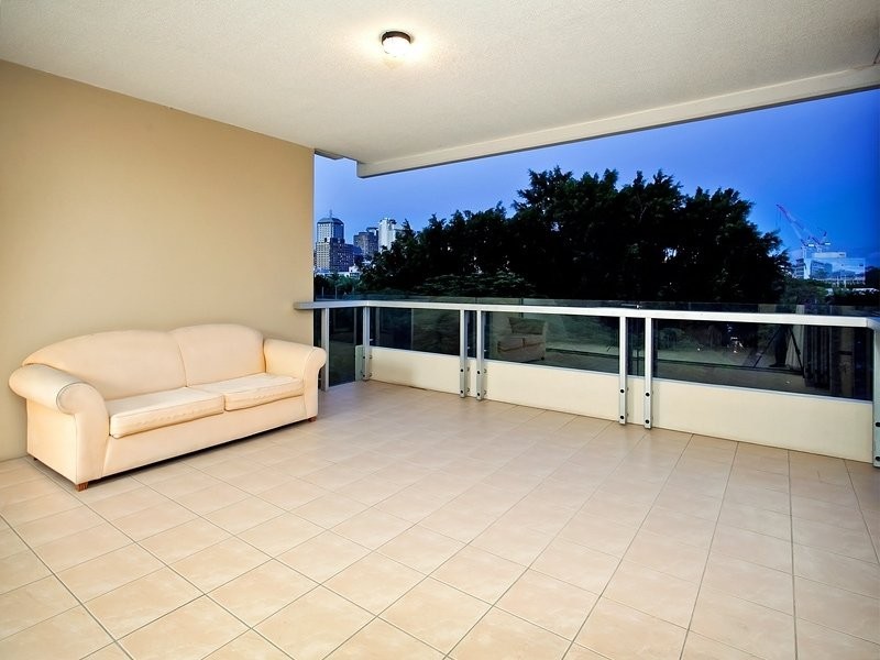 22/15 Tribune Street, South Bank QLD 4101