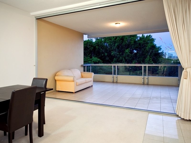 22/15 Tribune Street, South Bank QLD 4101
