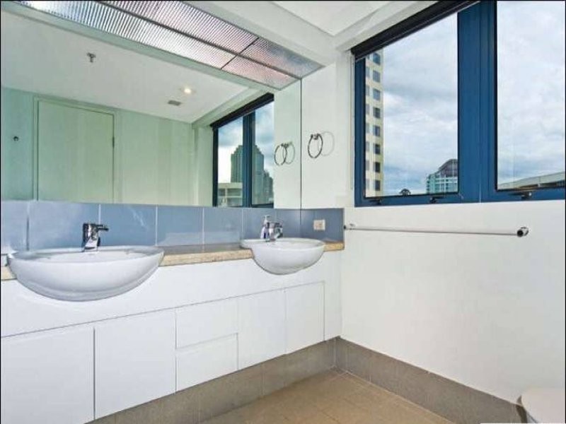 24/55 Darragh Street, Kangaroo Point QLD 4169