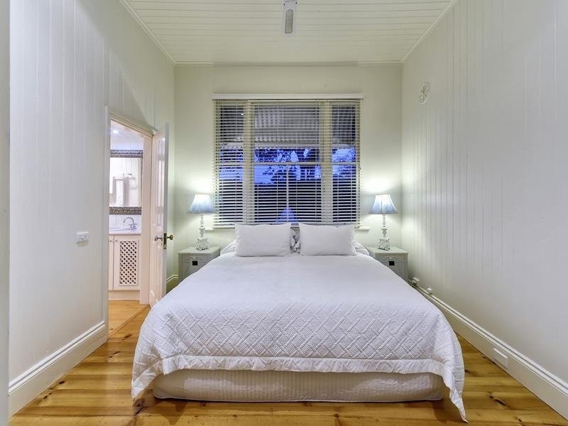 95 Stanley Terrace, Taringa QLD 4068