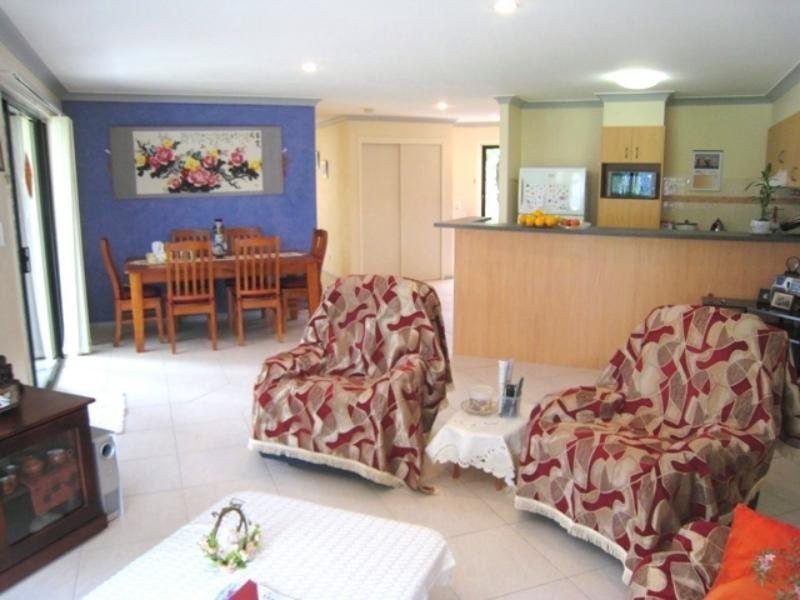25/8-12 Peter Court, Sunnybank Hills QLD 4109