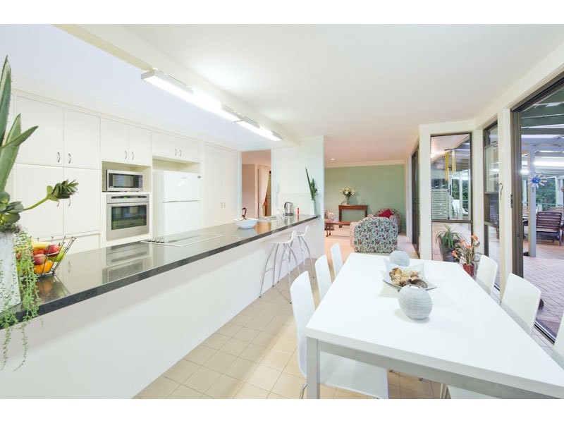 86 Carinya Street, Indooroopilly QLD 4068