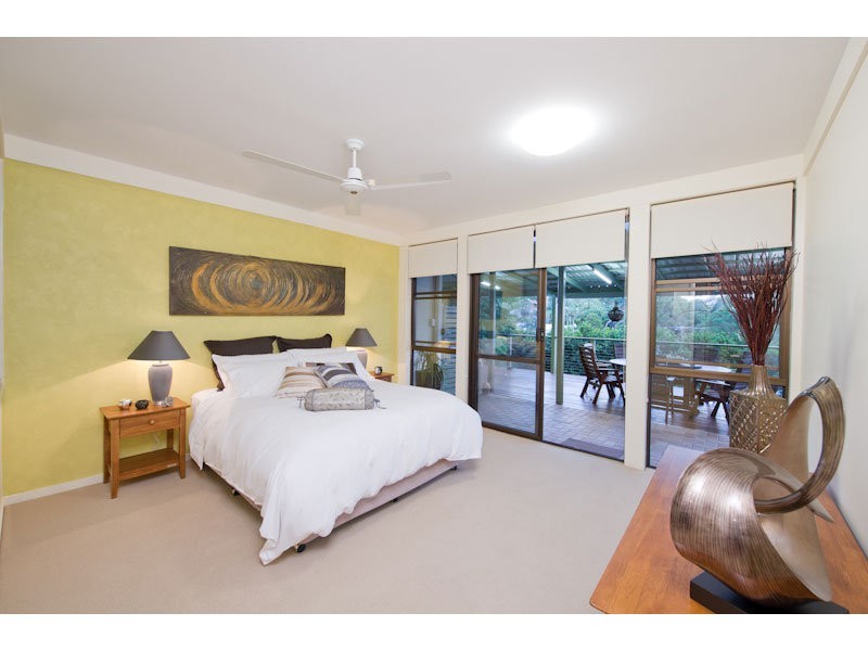 86 Carinya Street, Indooroopilly QLD 4068