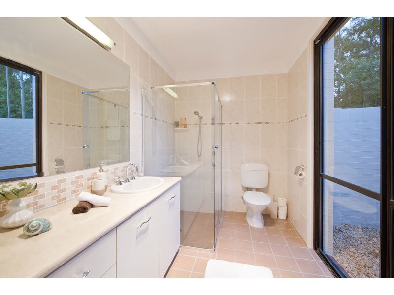 86 Carinya Street, Indooroopilly QLD 4068