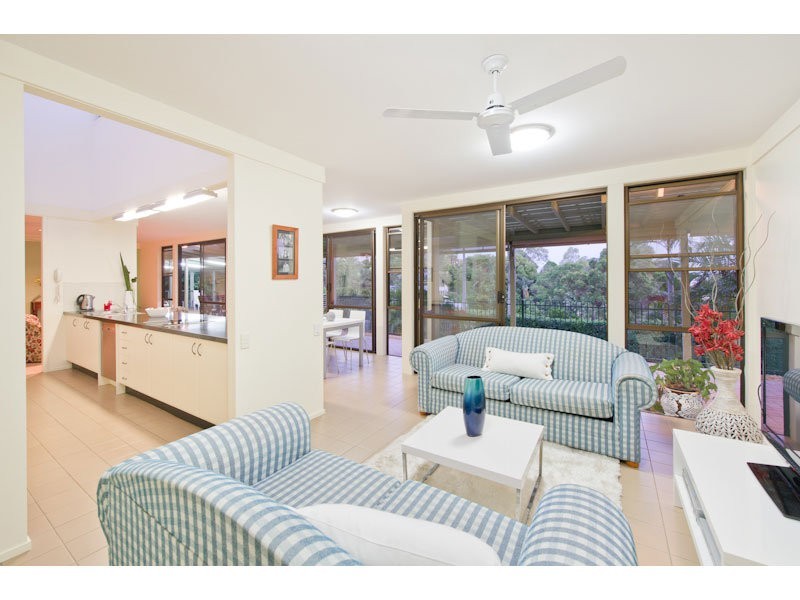 86 Carinya Street, Indooroopilly QLD 4068