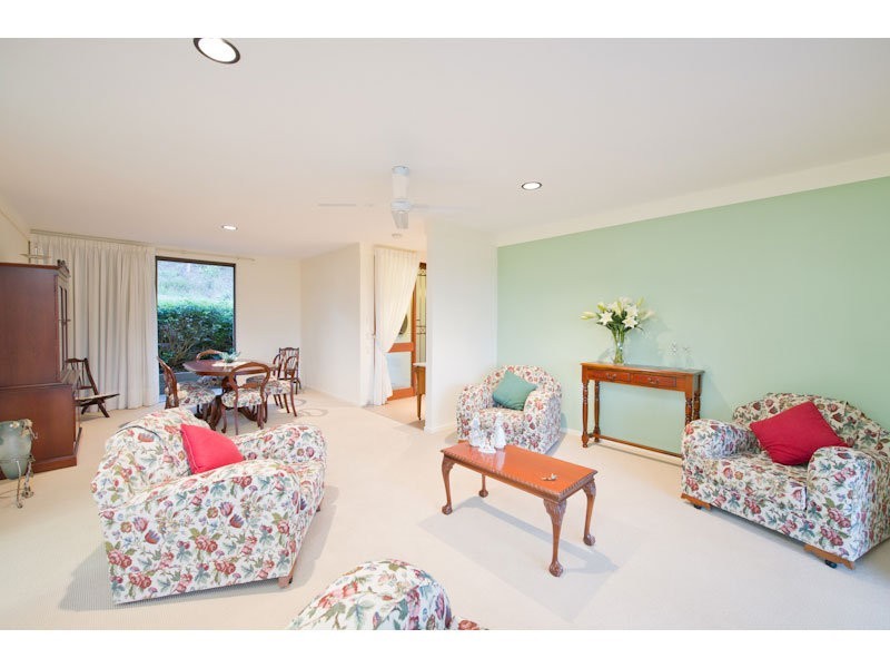 86 Carinya Street, Indooroopilly QLD 4068