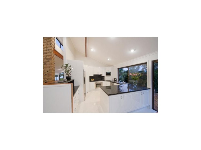 7 Bonhill Court, Indooroopilly QLD 4068