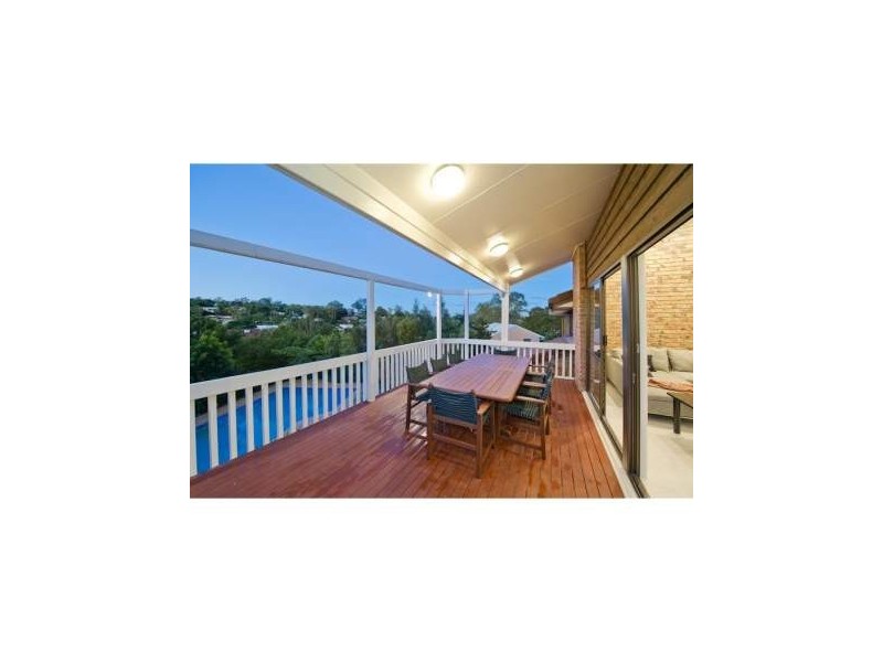 7 Bonhill Court, Indooroopilly QLD 4068