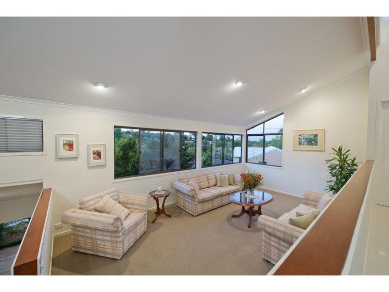 7 Bonhill Court, Indooroopilly QLD 4068