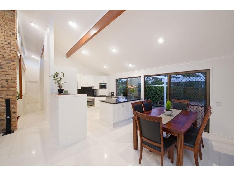 7 Bonhill Court, Indooroopilly QLD 4068