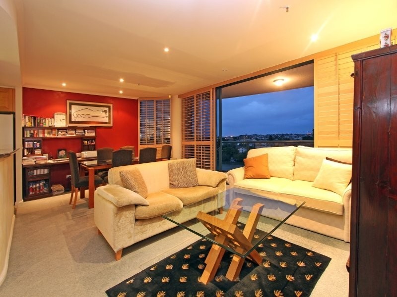 56/8 Goodwin Street, Kangaroo Point QLD 4169