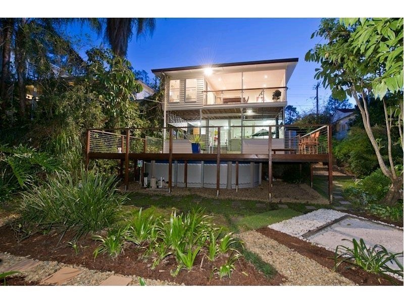 15 Jainba Street, Indooroopilly QLD 4068