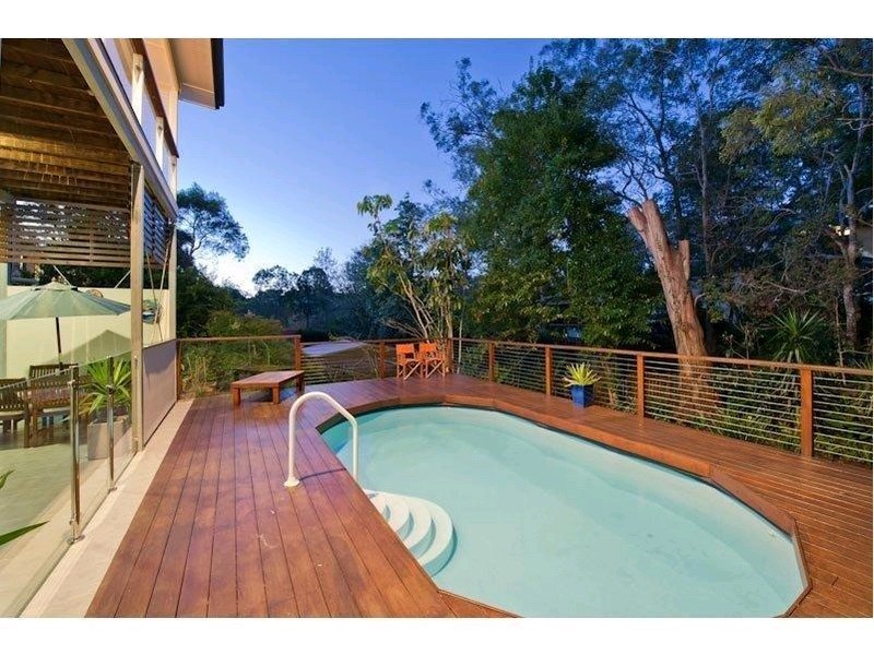 15 Jainba Street, Indooroopilly QLD 4068