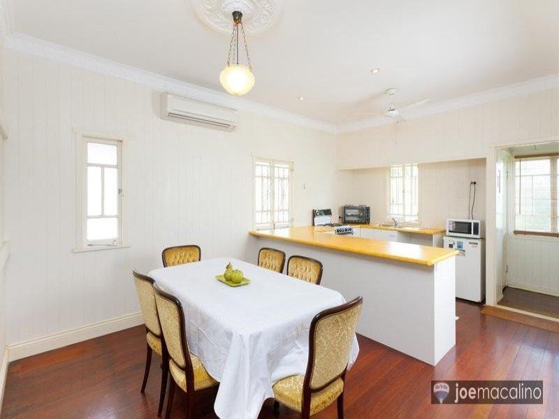 29 Tenth Avenue, Windsor QLD 4030