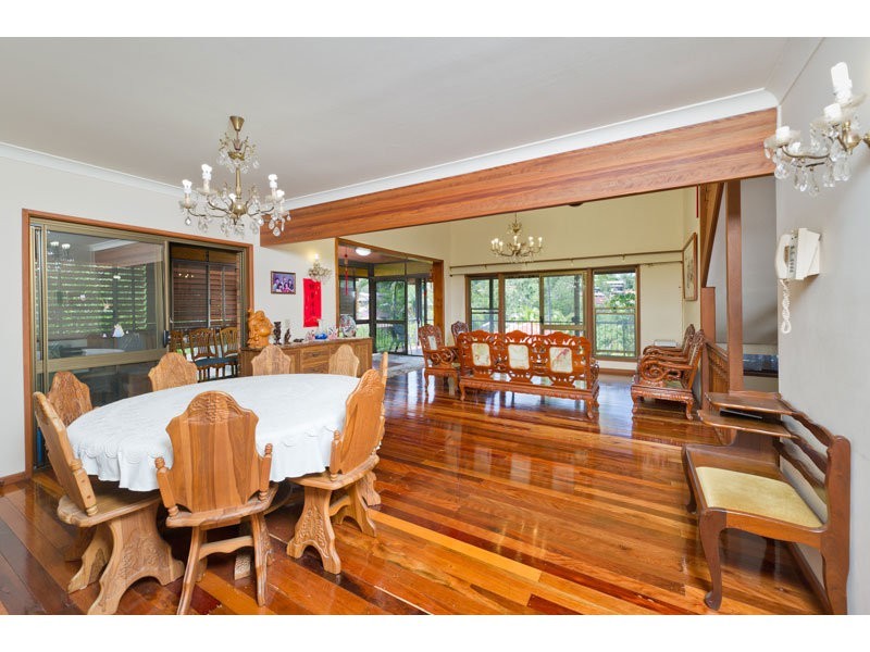 5 Bonhill Court, Indooroopilly QLD 4068