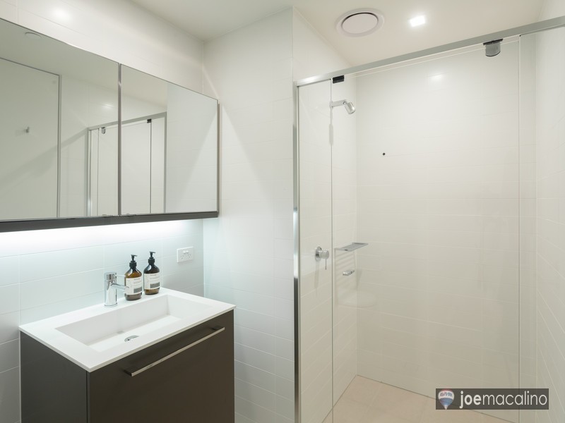 27 Cunningham Street, Newstead QLD 4006
