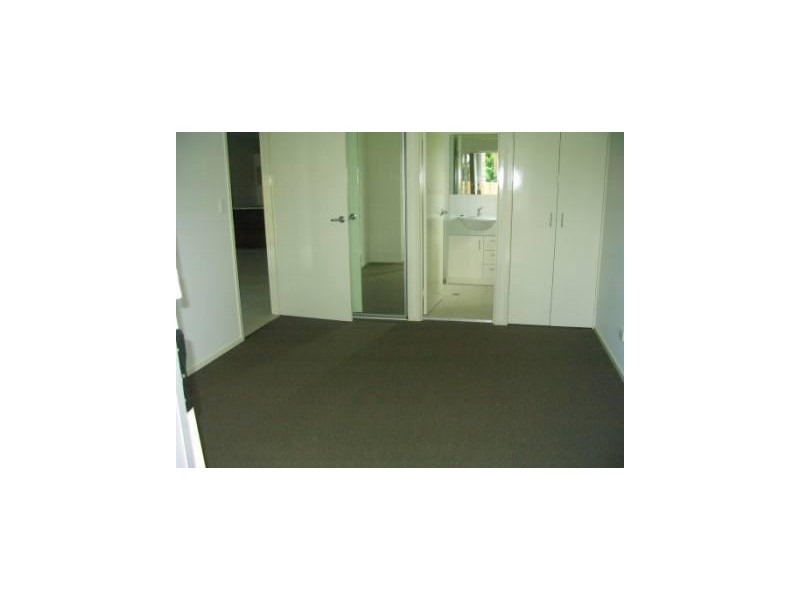 2/22 Parkham Avenue, Nundah QLD 4012