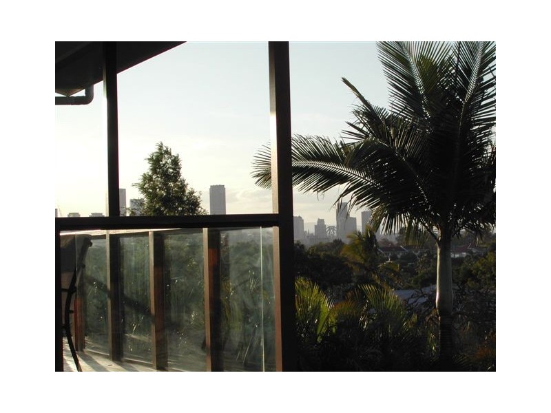 44 Mcilwraith Avenue, Norman Park QLD 4170