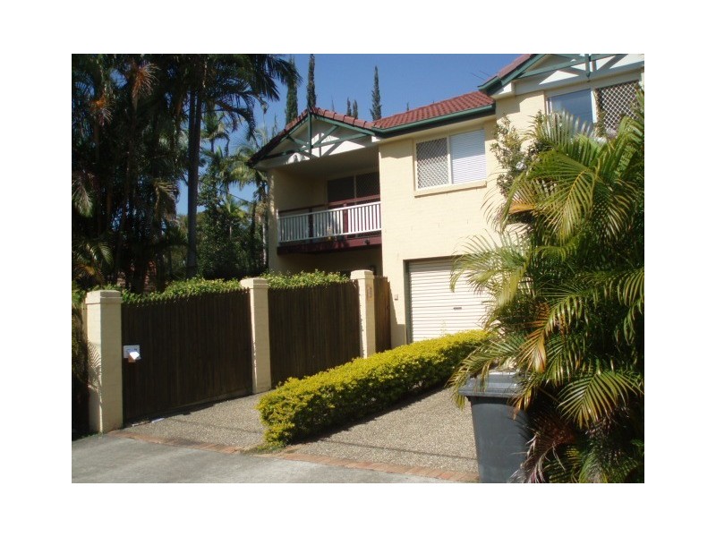 2/23 London Road, Clayfield QLD 4011