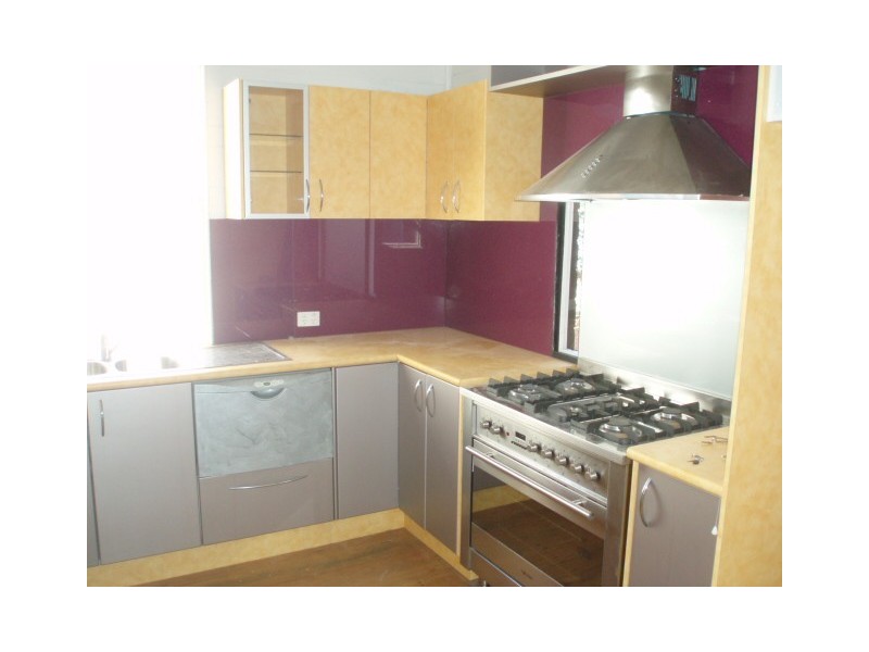 554 Kingsford Smith Drive, Hamilton QLD 4007