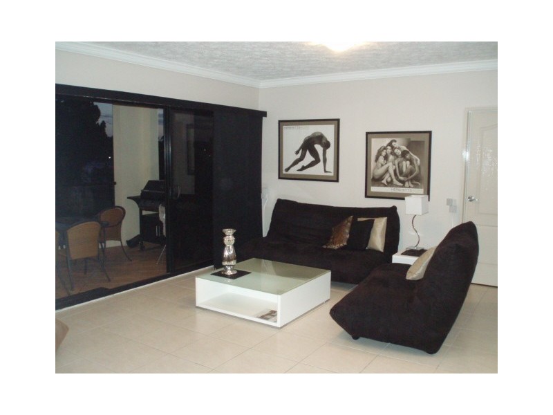 36 MacDonald Street, Kangaroo Point QLD 4169