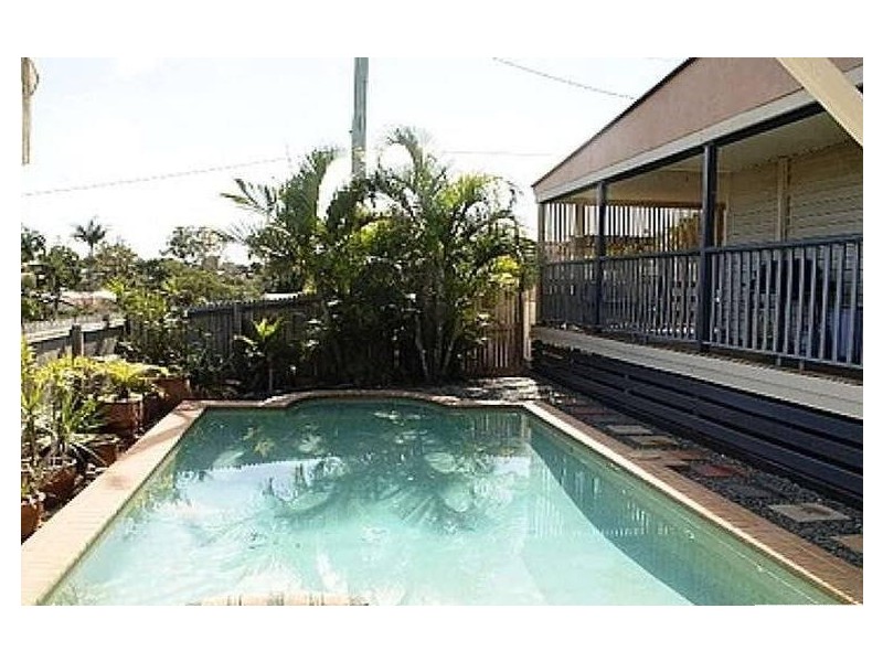 36 Brooks Street, Camp Hill QLD 4152
