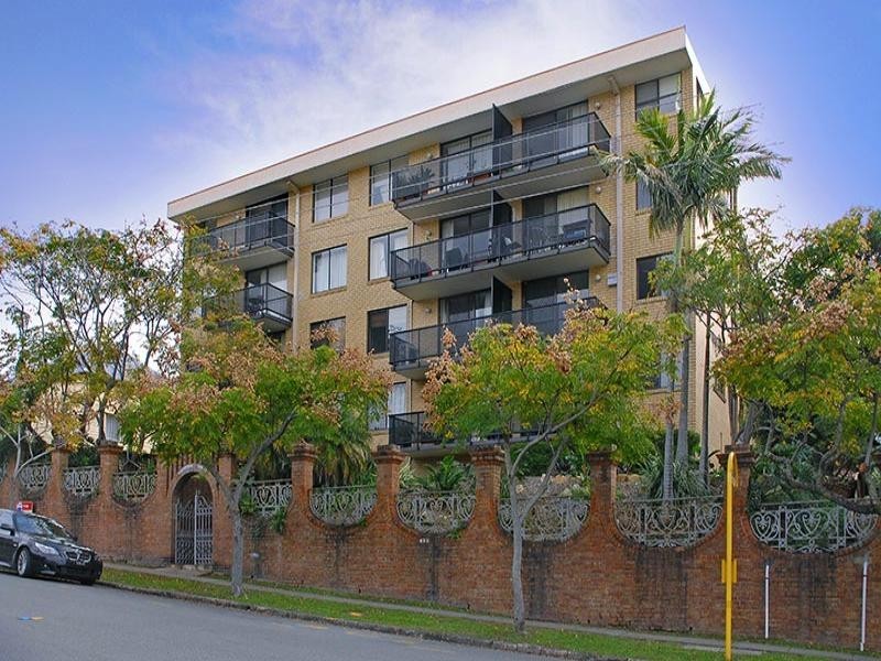 13/304 Harcourt Street, Newstead QLD 4006
