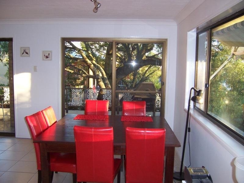 1/8 Longlands Street, East Brisbane QLD 4169