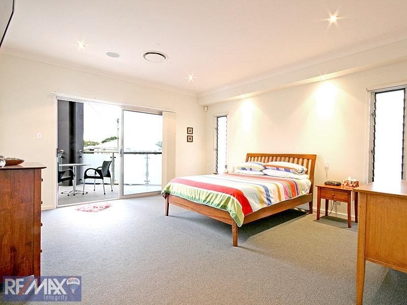 94 Mein Street, Hendra QLD 4011