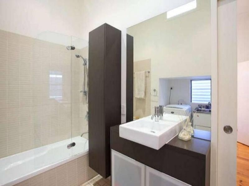 37 Doggett Street, Newstead QLD 4006