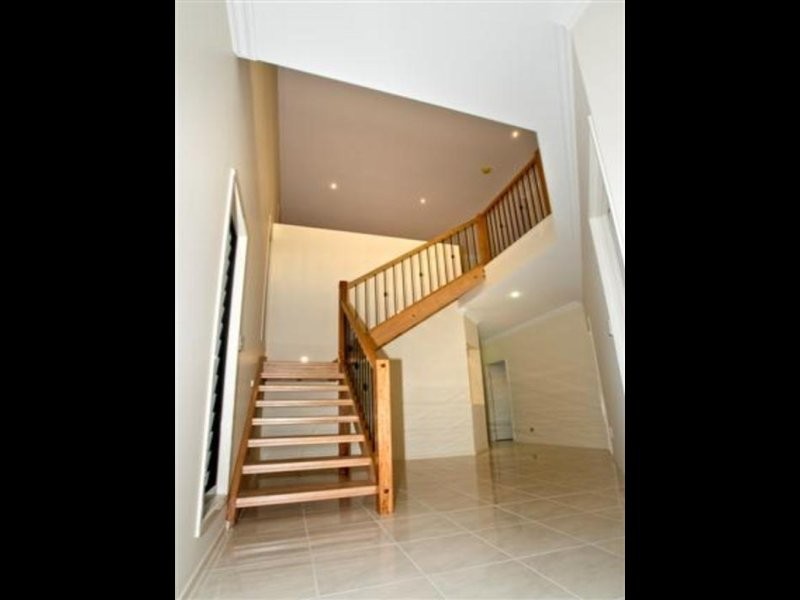 52A Oyster Point Esplanade, Scarborough QLD 4020