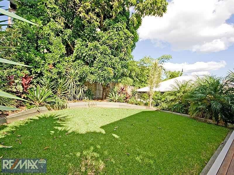 49 Montpelier Street, Clayfield QLD 4011