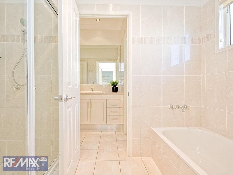 67 Mein Street, Hendra QLD 4011