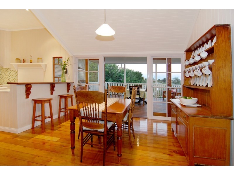 86 Bage Street, Wooloowin QLD 4030