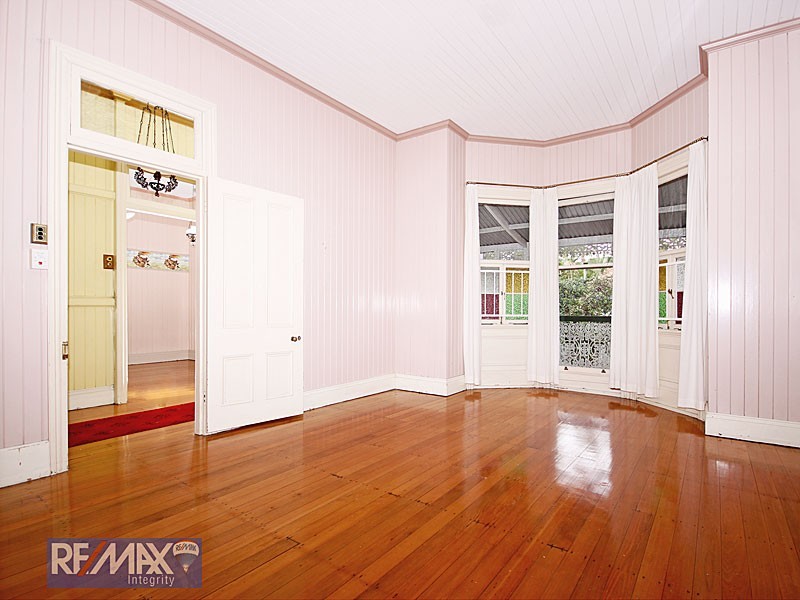 18 Norman Parade, Clayfield QLD 4011