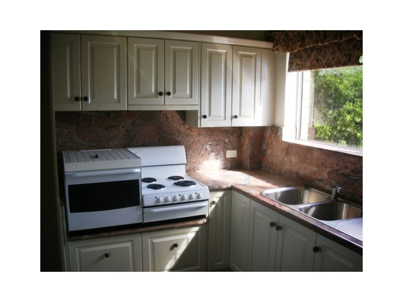 2/104 Bayview Terrace, Clayfield QLD 4011