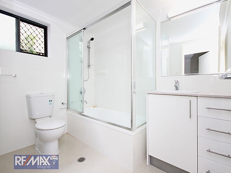 2/2 Riverton Street, Clayfield QLD 4011