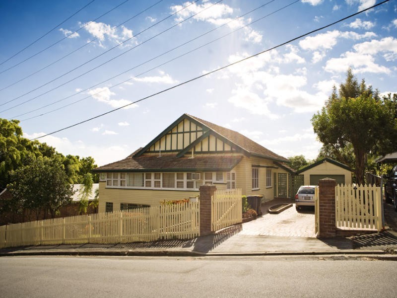 11 Denham Street, Annerley QLD 4103