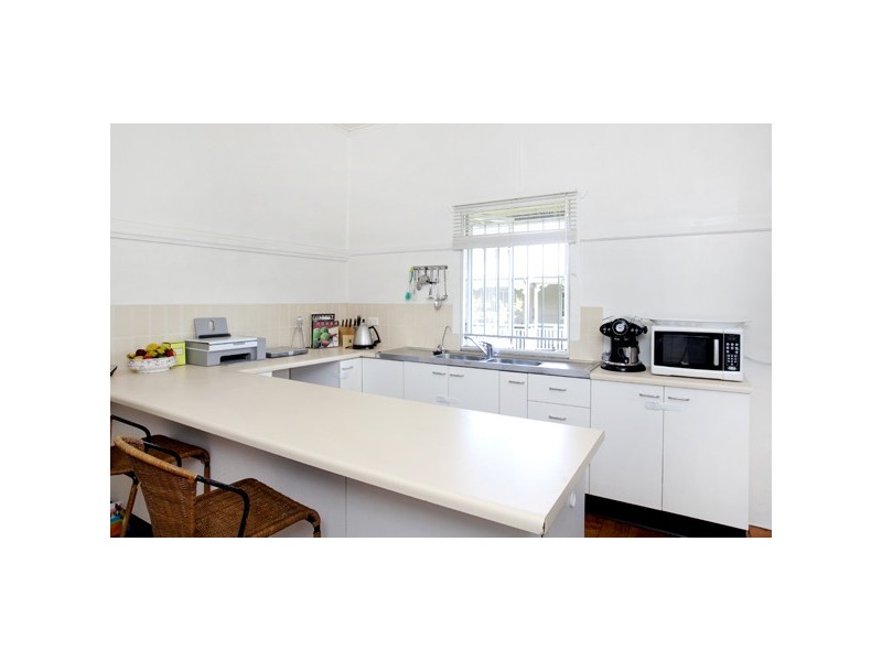 2 Maxwell Street, Clayfield QLD 4011